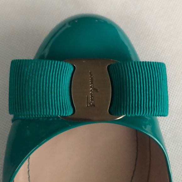 Salvatore Ferragamo Varina Veronese patent flats 7 - Picture 4 of 8